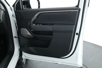 https://vehicle-cdn.autoleague.cloud/32838_1064513_17.jpg
