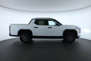 https://vehicle-cdn.autoleague.cloud/32838_1064513_2.jpg
