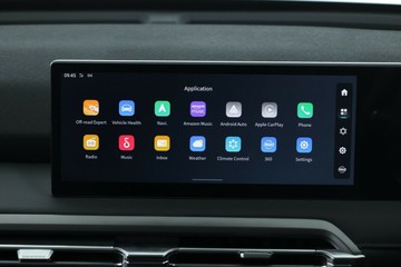 https://vehicle-cdn.autoleague.cloud/32838_1064513_23.jpg