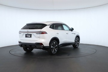 https://vehicle-cdn.autoleague.cloud/32838_1067000_16.jpg