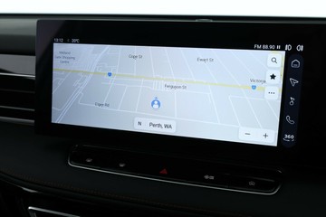 https://vehicle-cdn.autoleague.cloud/32838_1067000_23.jpg