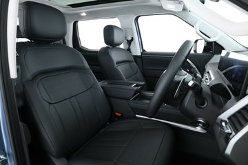 https://vehicle-cdn.autoleague.cloud/32838_1070427_17.jpg