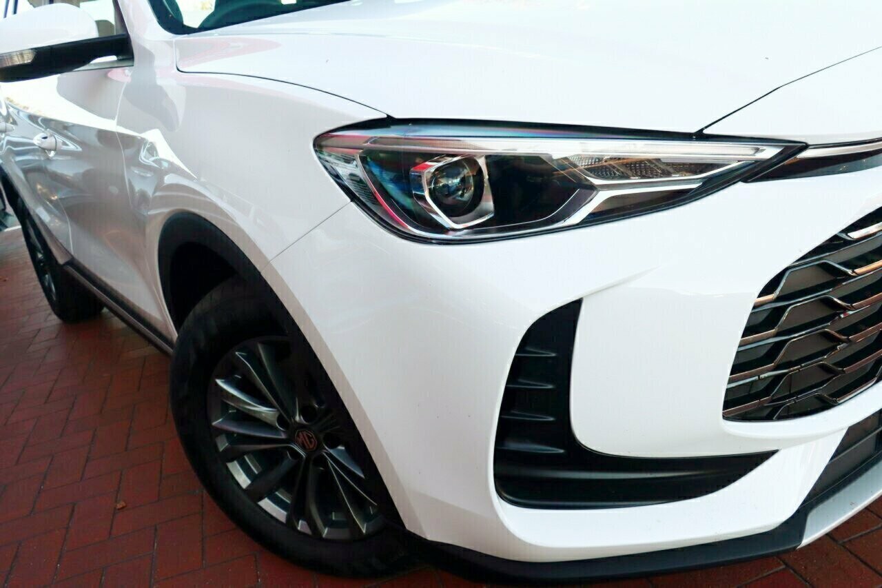 MG Zs image 2