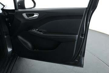 https://vehicle-cdn.autoleague.cloud/32838_1138884_18.jpg