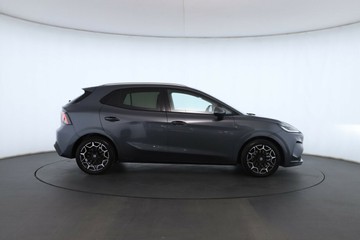 https://vehicle-cdn.autoleague.cloud/32838_1139443_3.jpg