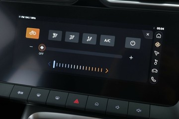 https://vehicle-cdn.autoleague.cloud/32838_1153808_25.jpg