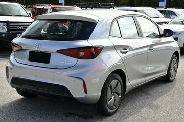 https://vehicle-cdn.autoleague.cloud/32838_1155477_6.jpg
