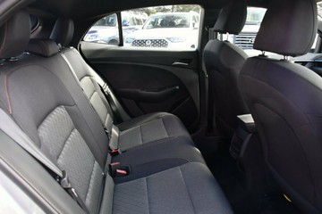 https://vehicle-cdn.autoleague.cloud/32838_1155477_9.jpg