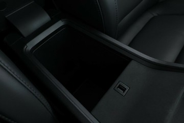 https://vehicle-cdn.autoleague.cloud/32838_1160113_30.jpg