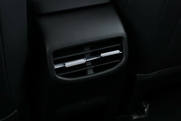https://vehicle-cdn.autoleague.cloud/32838_1160113_34.jpg