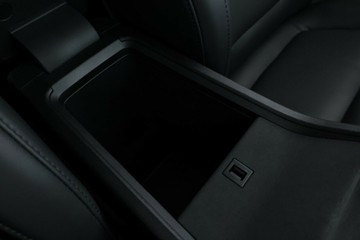 https://vehicle-cdn.autoleague.cloud/32838_1160340_30.jpg