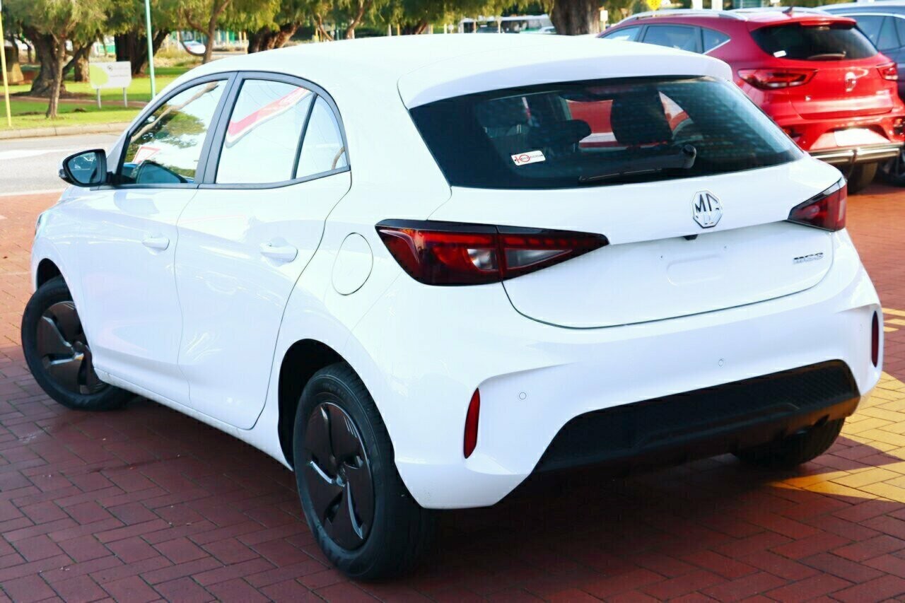 MG Mg3 image 3
