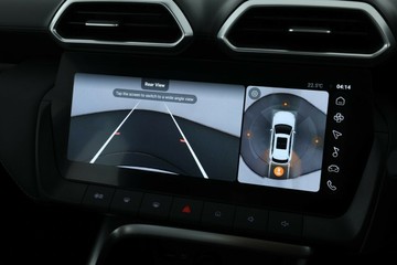 https://vehicle-cdn.autoleague.cloud/32838_1190014_23.jpg