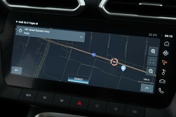 https://vehicle-cdn.autoleague.cloud/32838_1190014_24.jpg
