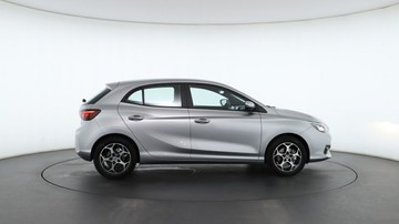 https://vehicle-cdn.autoleague.cloud/32838_1200873_16.jpg