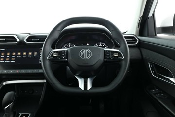 https://vehicle-cdn.autoleague.cloud/32838_1203189_27.jpg