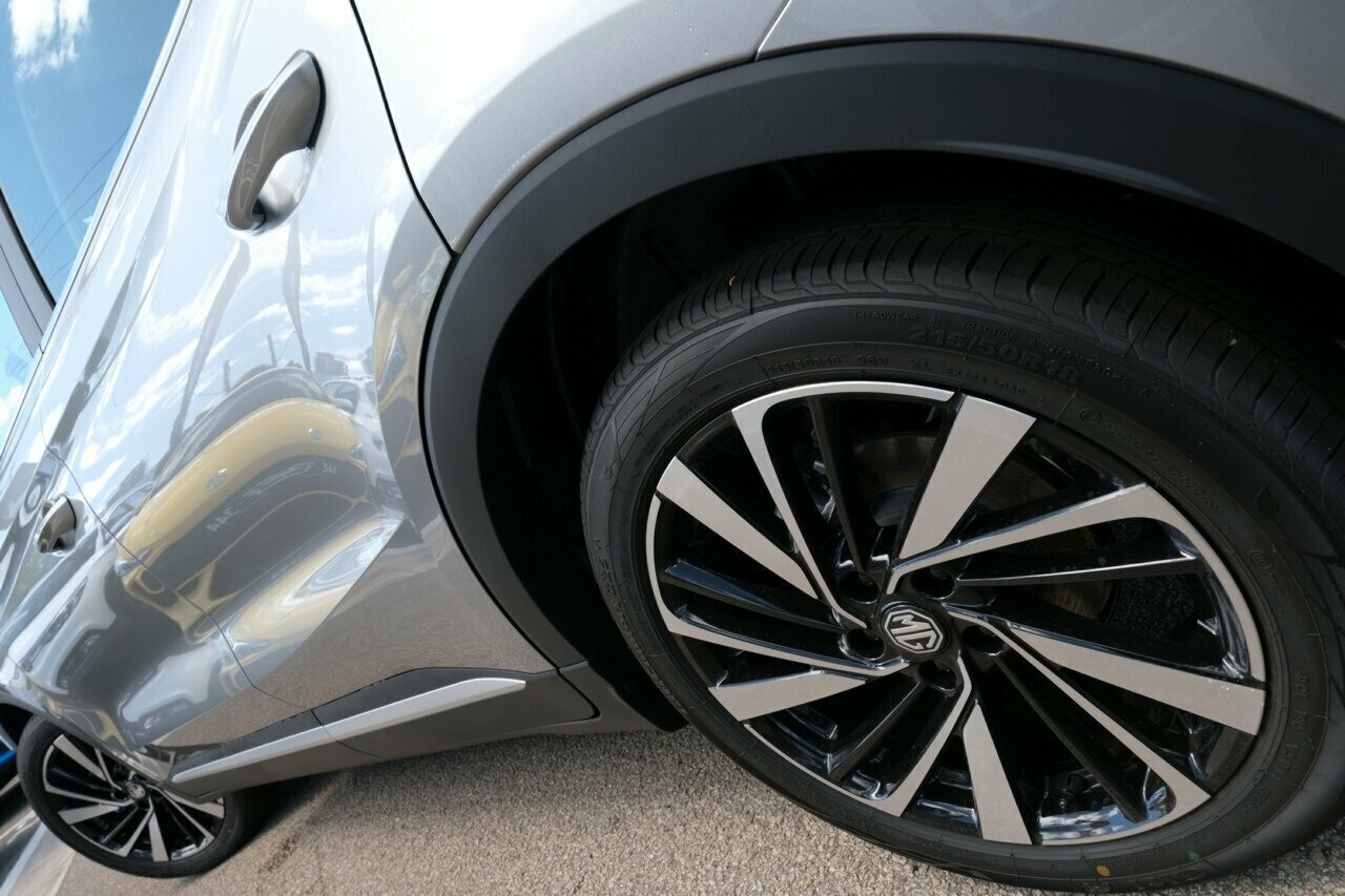 MG Zs image 4