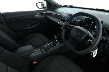 https://vehicle-cdn.autoleague.cloud/32838_1209592_19.jpg