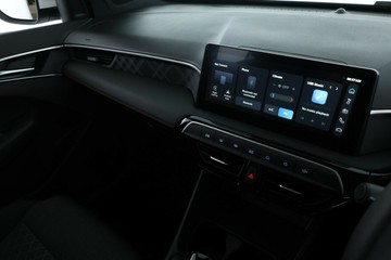 https://vehicle-cdn.autoleague.cloud/32838_1209592_22.jpg