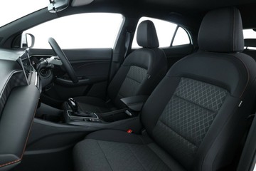 https://vehicle-cdn.autoleague.cloud/32838_1209592_31.jpg