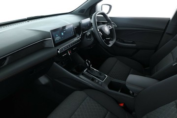 https://vehicle-cdn.autoleague.cloud/32838_1209592_32.jpg