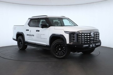 https://vehicle-cdn.autoleague.cloud/32838_121998_1.jpg