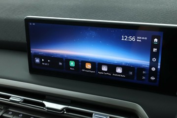 https://vehicle-cdn.autoleague.cloud/32838_121998_24.jpg