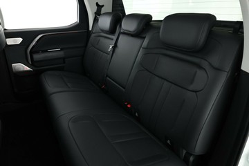 https://vehicle-cdn.autoleague.cloud/32838_121998_35.jpg
