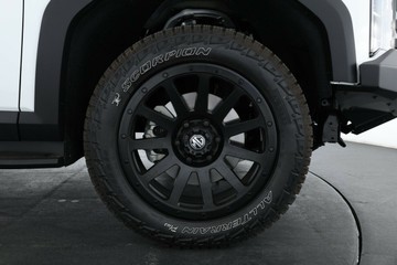 https://vehicle-cdn.autoleague.cloud/32838_121998_4.jpg