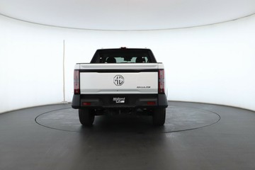https://vehicle-cdn.autoleague.cloud/32838_122866_13.jpg