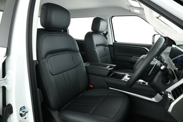 https://vehicle-cdn.autoleague.cloud/32838_122866_18.jpg
