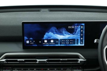 https://vehicle-cdn.autoleague.cloud/32838_122866_22.jpg