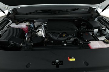 https://vehicle-cdn.autoleague.cloud/32838_122866_6.jpg