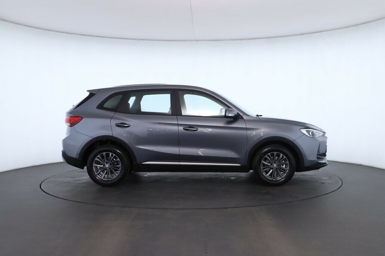 MG Zs image 2