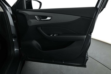 https://vehicle-cdn.autoleague.cloud/32838_1538454_19.jpg