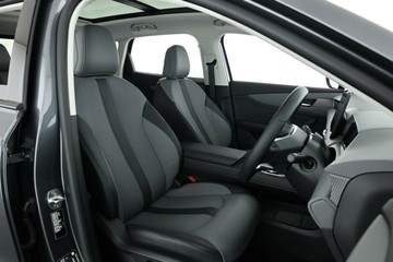 https://vehicle-cdn.autoleague.cloud/32838_1538454_20.jpg