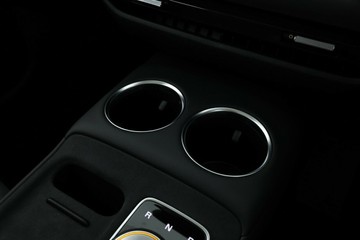 https://vehicle-cdn.autoleague.cloud/32838_1538454_29.jpg