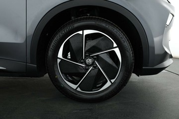 https://vehicle-cdn.autoleague.cloud/32838_1538454_4.jpg