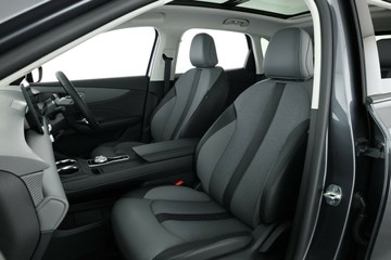 https://vehicle-cdn.autoleague.cloud/32838_1538465_32.jpg