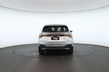 https://vehicle-cdn.autoleague.cloud/32838_1538476_14.jpg