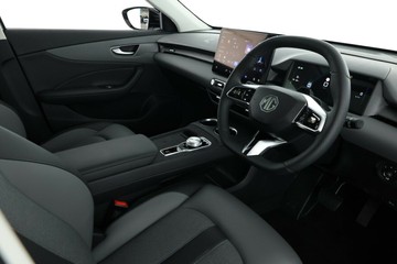 https://vehicle-cdn.autoleague.cloud/32838_1538476_20.jpg