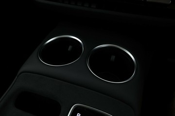 https://vehicle-cdn.autoleague.cloud/32838_1538476_27.jpg
