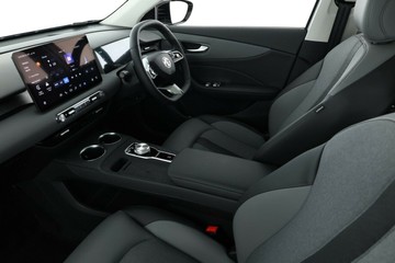 https://vehicle-cdn.autoleague.cloud/32838_1538476_32.jpg
