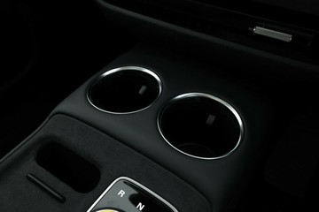 https://vehicle-cdn.autoleague.cloud/32838_1538485_28.jpg