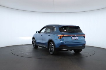 https://vehicle-cdn.autoleague.cloud/32838_1541305_10.jpg
