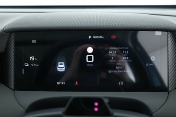 https://vehicle-cdn.autoleague.cloud/32838_1555688_23.jpg