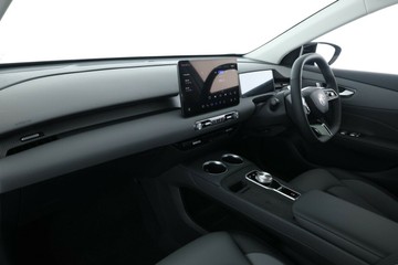 https://vehicle-cdn.autoleague.cloud/32838_1555688_32.jpg