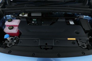 https://vehicle-cdn.autoleague.cloud/32838_1555688_7.jpg