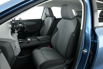 https://vehicle-cdn.autoleague.cloud/32838_1649415_27.jpg