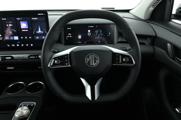 https://vehicle-cdn.autoleague.cloud/32838_1649415_31.jpg